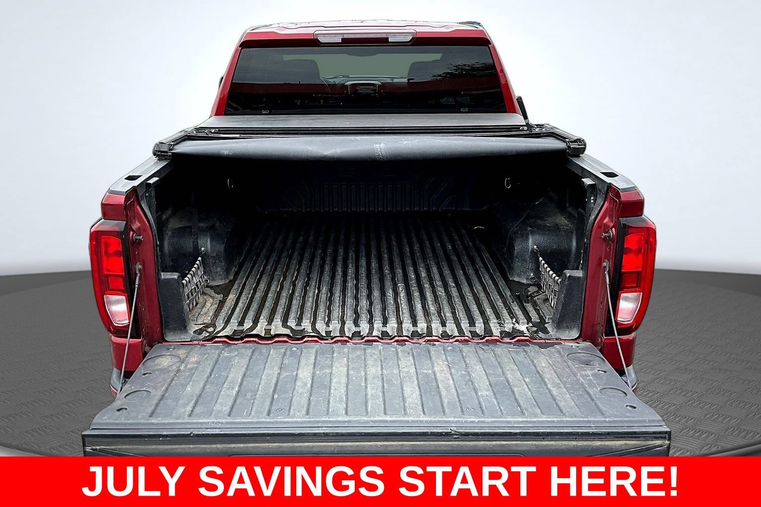 Used 2020 GMC Sierra 1500 Elevation w/ Elevation Value Package AWD/4WD image 8