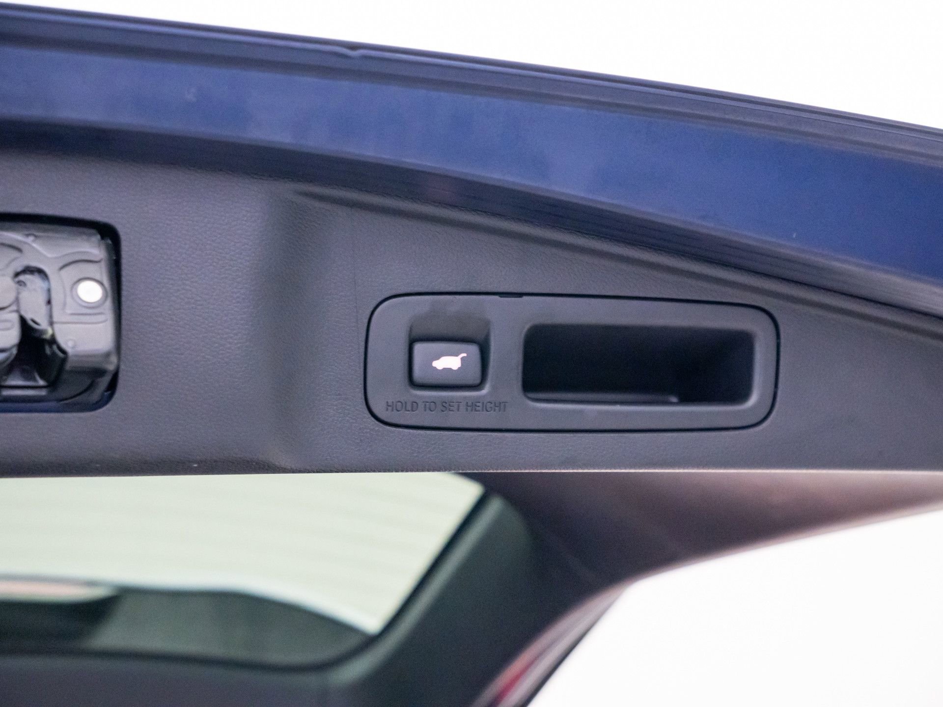 Used 2017 Honda CR-V Touring image 31