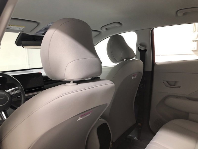 New 2026 Hyundai Kona SE image 16