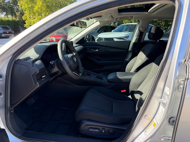 Used 2024 Honda Accord EX image 9