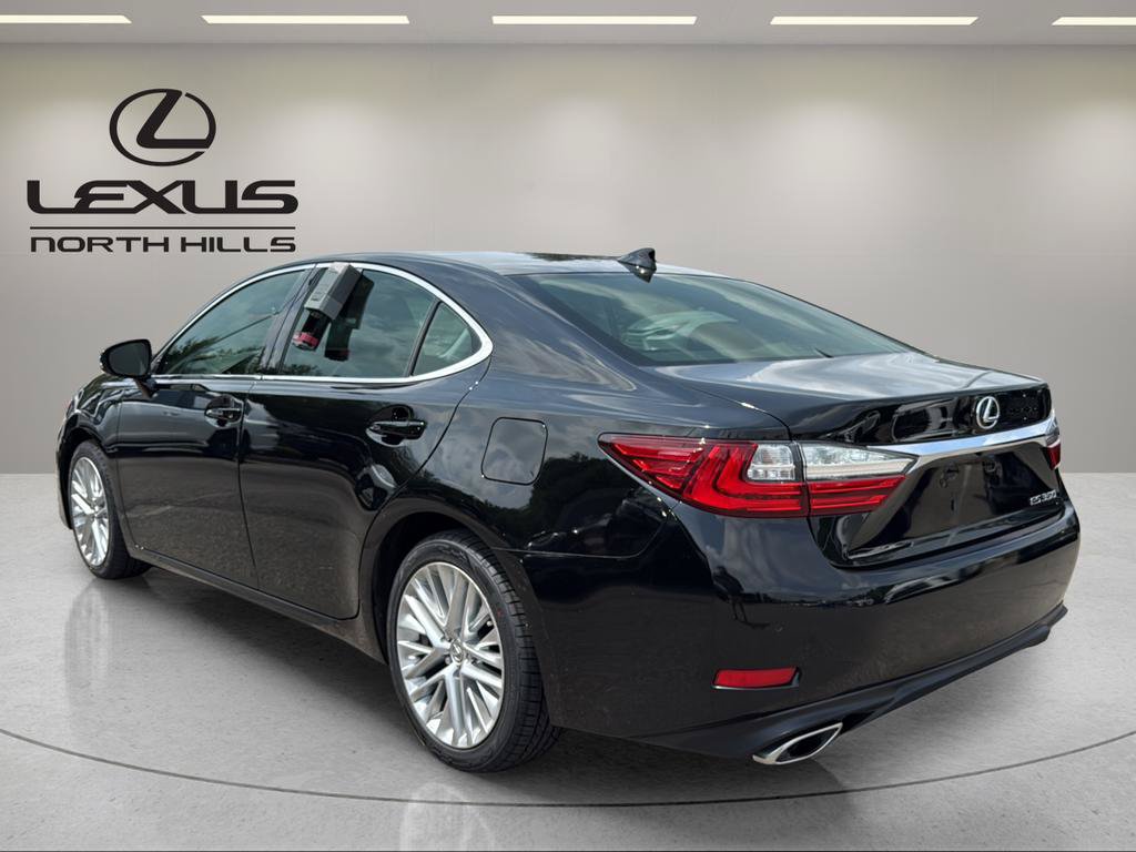 Used 2016 Lexus ES 350 w/ Luxury Package w/Wood Trim FWD image 8
