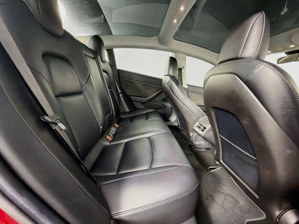 Used 2018 Tesla Model 3 Long Range RWD image 25