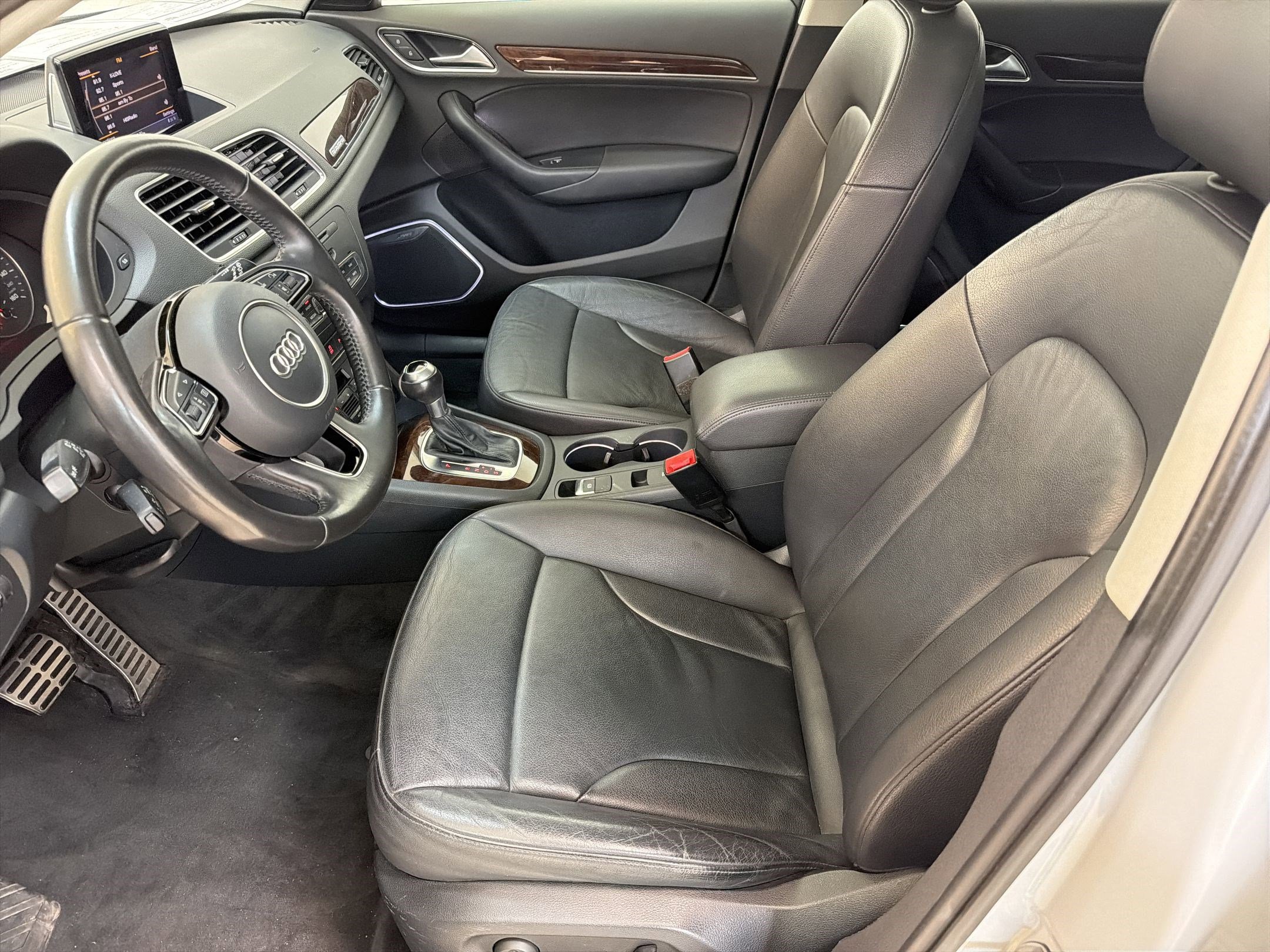 Used 2015 Audi Q3 2.0T Prestige w/ Prestige Package AWD/4WD image 5