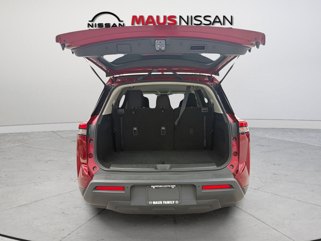 Certified 2024 Nissan Pathfinder SV FWD image 10