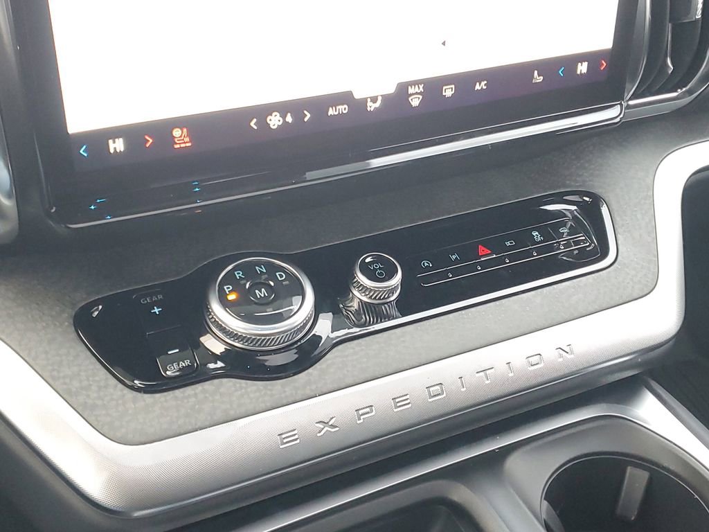 New 2025 Ford Expedition Tremor image 19