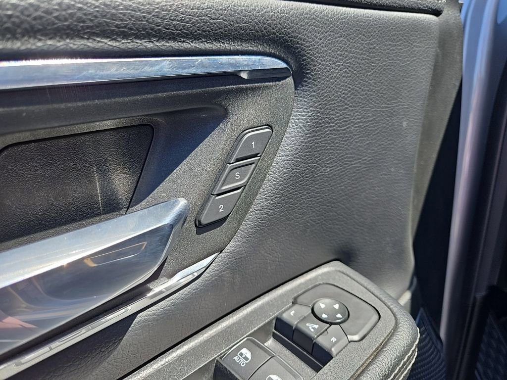 Used 2025 RAM 1500 Laramie w/ Sport Appearance Package AWD/4WD image 38