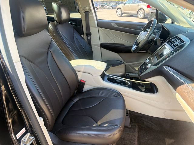 Used 2017 Lincoln MKC Reserve AWD/4WD image 13