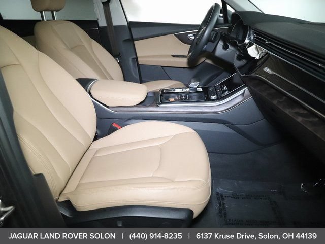 Used 2020 Audi Q7 2.0T Premium Plus AWD/4WD image 31