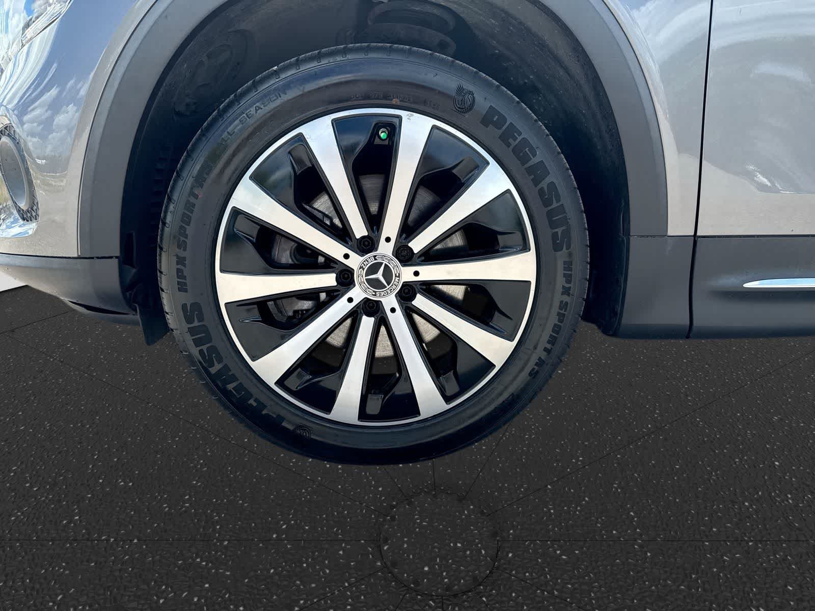 Used 2022 Mercedes-Benz GLB 250 image 16