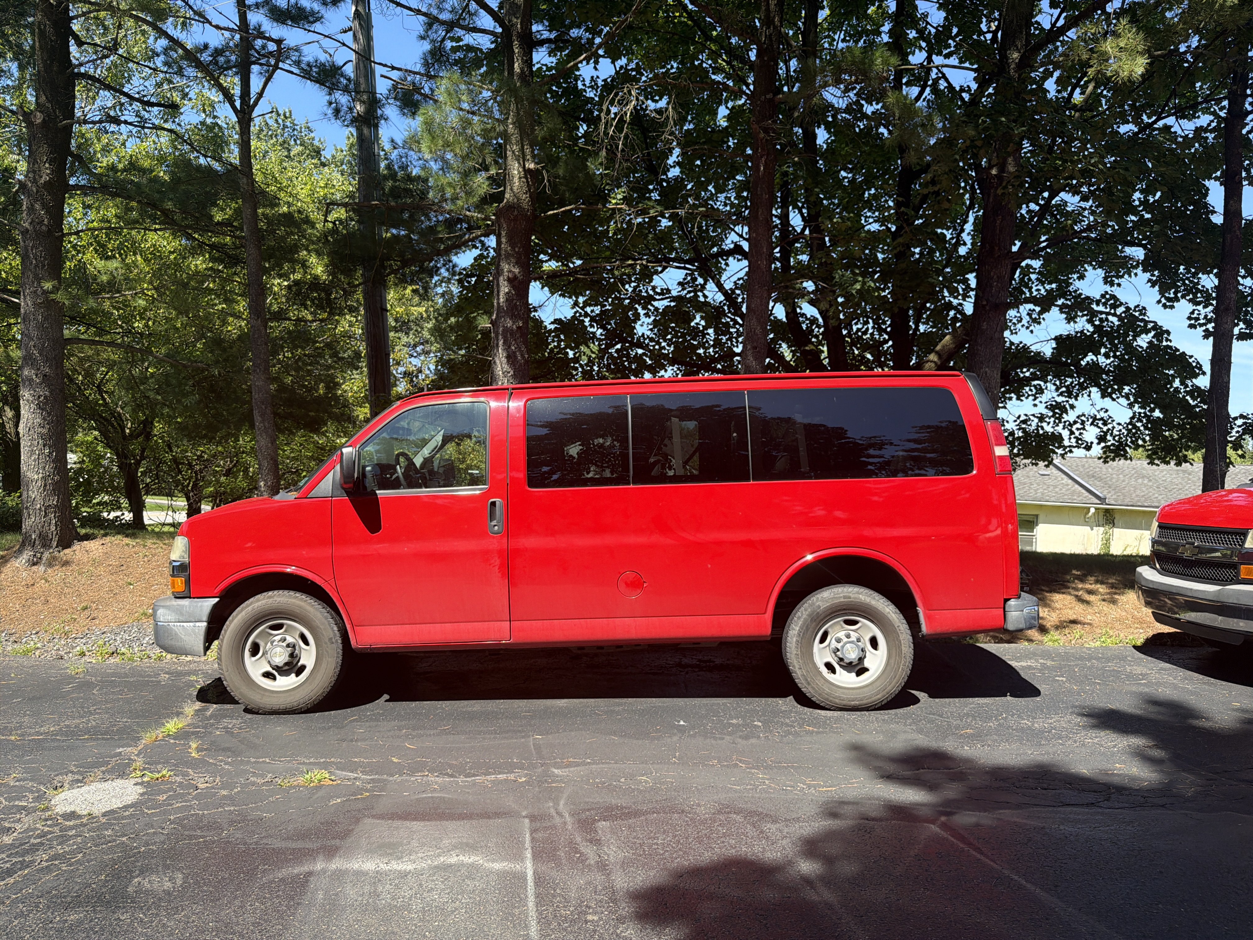 Used 2013 Chevrolet Express 2500 LT w/ LT Preferred Equipment Group RWD image 4