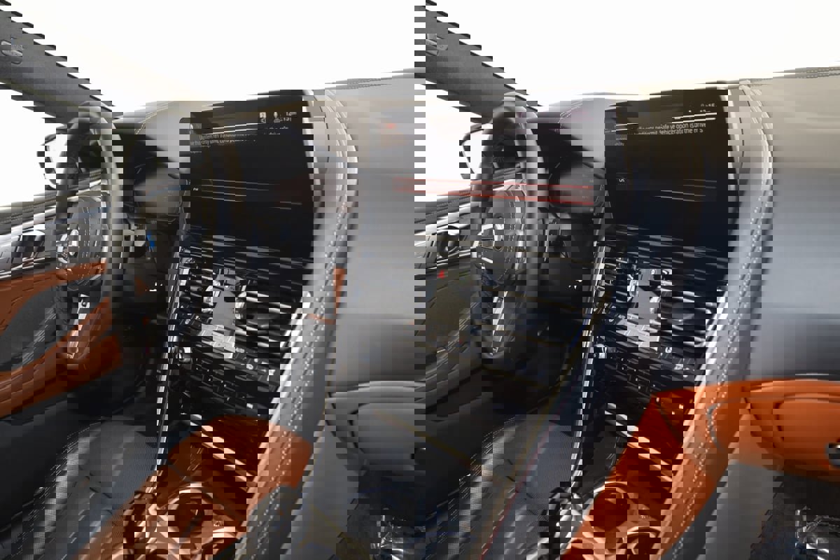 Used 2025 BMW 840i xDrive w/ M Sport Professional Package image 66