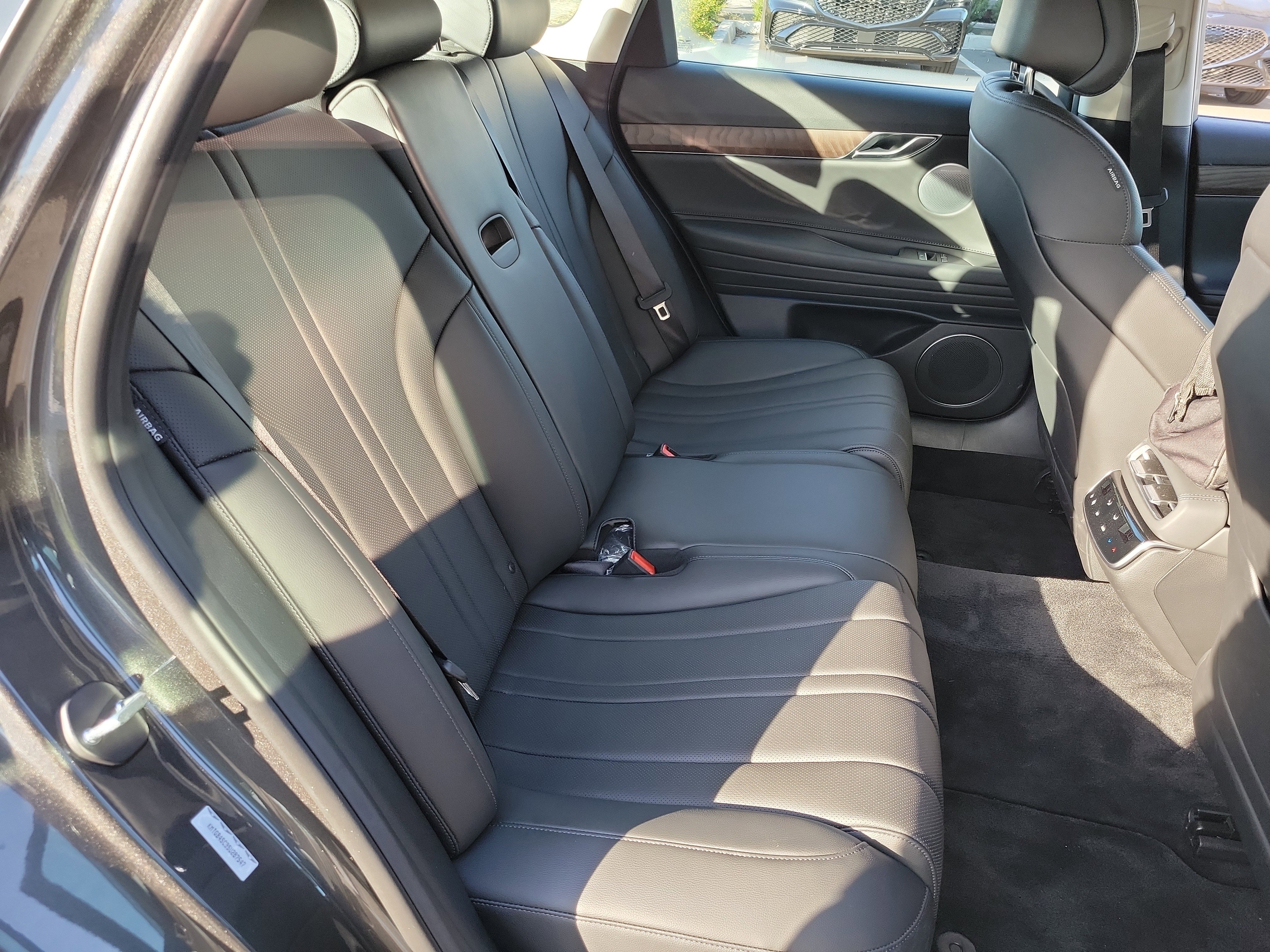 Certified 2025 Genesis G80 2.5T Advanced image 23