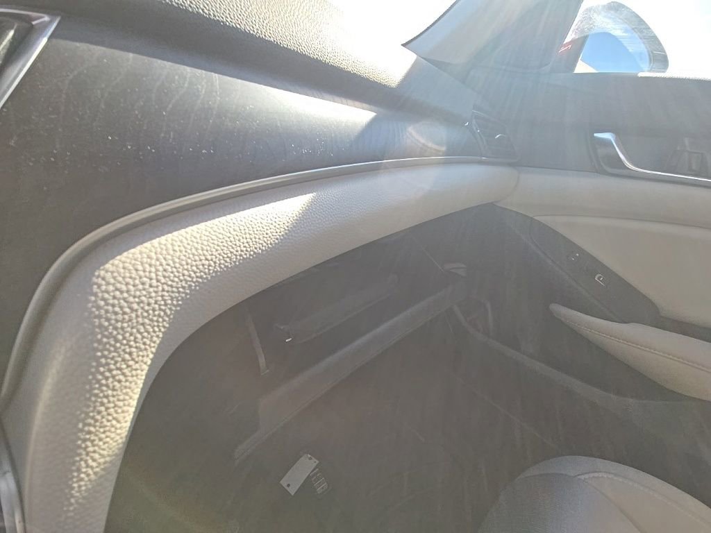 Certified 2019 Honda Accord EX image 21