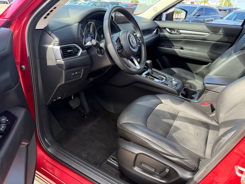 Used 2021 MAZDA CX-5 Touring FWD image 11
