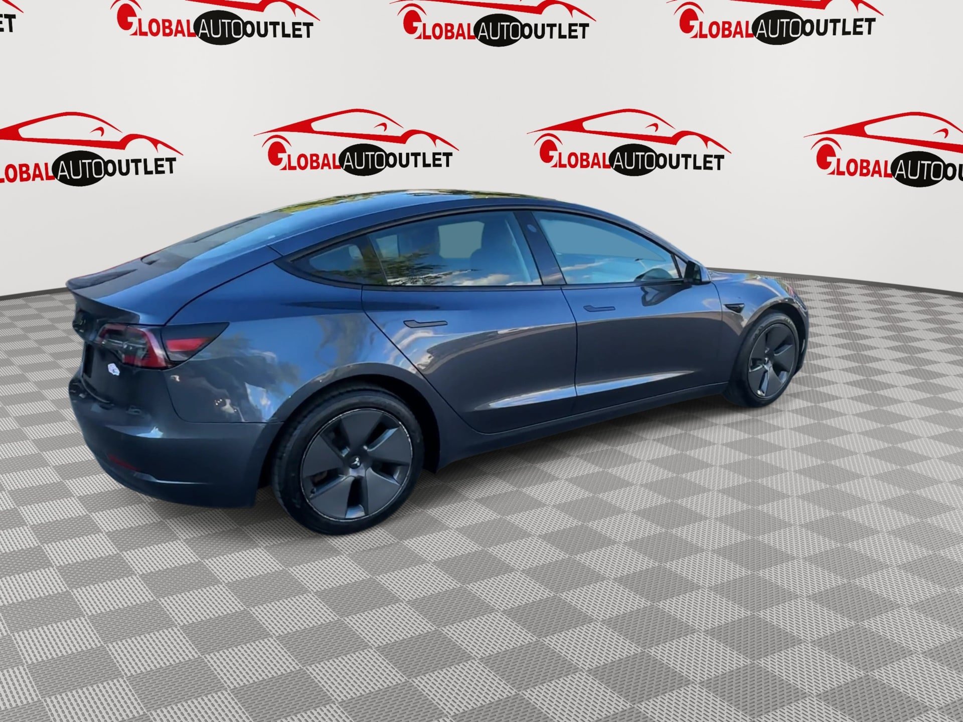 Used 2021 Tesla Model 3 Standard Range Plus RWD image 9