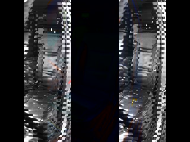 Used 2016 Chevrolet Suburban LT w/ Luxury Package RWD image 11