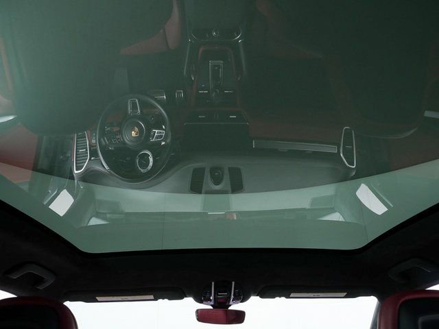 Certified 2022 Porsche Cayenne Turbo image 16