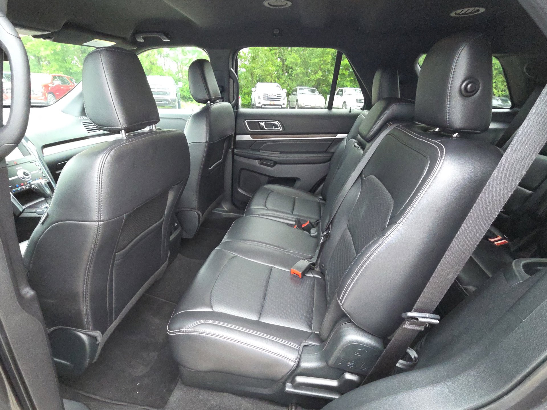 Used 2019 Ford Explorer Limited AWD/4WD image 28