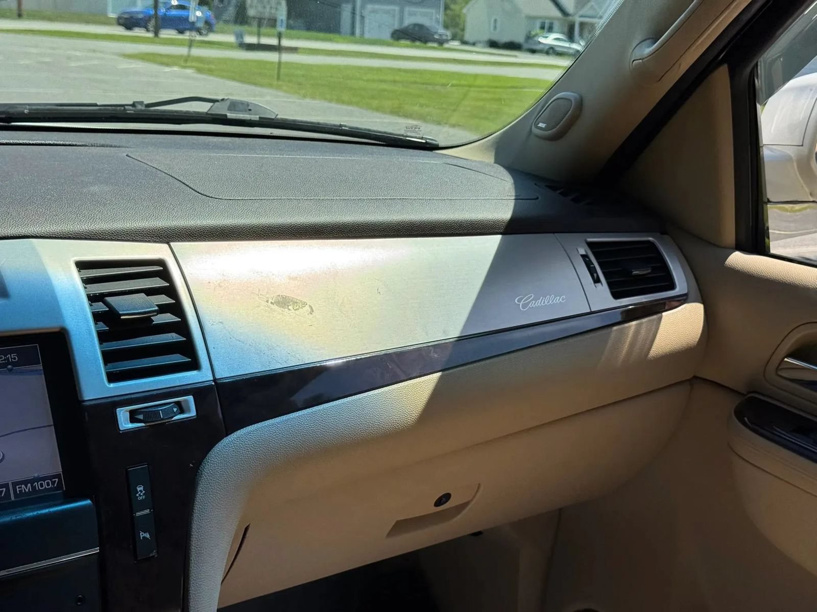 Used 2012 Cadillac Escalade Premium AWD/4WD image 35
