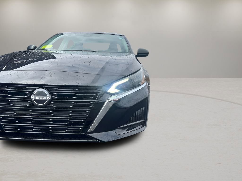 Used 2025 Nissan Altima 2.5 S FWD image 25