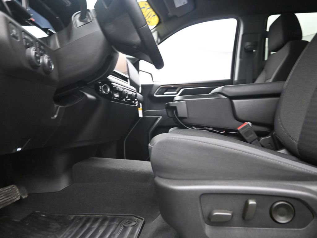 Used 2025 Chevrolet Silverado 1500 LT w/ Z71 Off-Road Package image 13