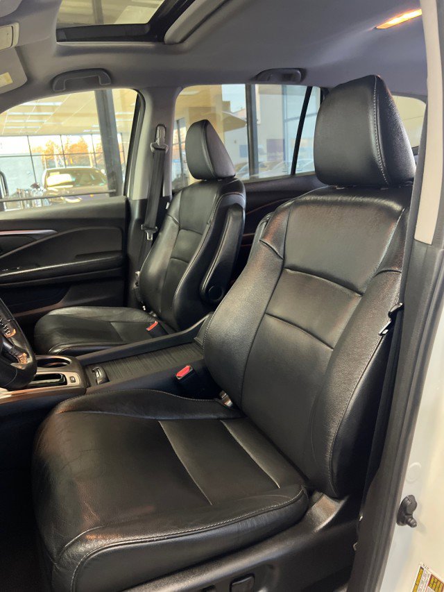 Used 2017 Honda Pilot EX-L image 8