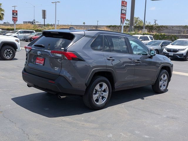 Used 2025 Toyota RAV4 XLE AWD/4WD image 8