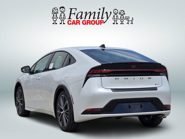 New 2027 Toyota Prius XLE FWD image 3
