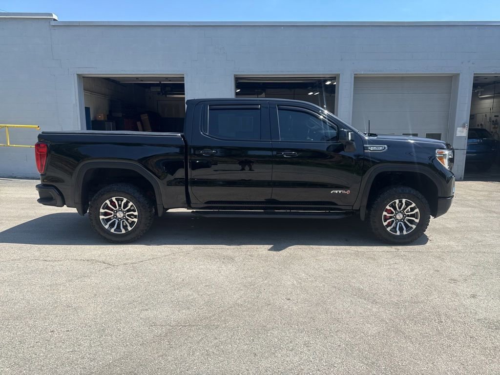 Used 2021 GMC Sierra 1500 AT4 w/ AT4 Value Package AWD/4WD image 2