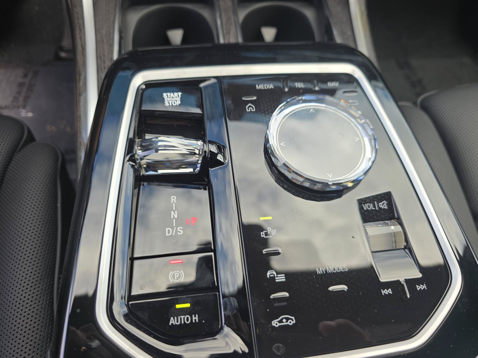 New 2026 BMW 740i RWD image 18