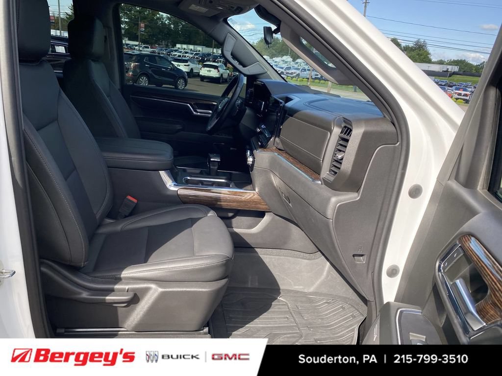 Used 2024 GMC Sierra 1500 Elevation w/ Elevation Premium Package AWD/4WD image 32