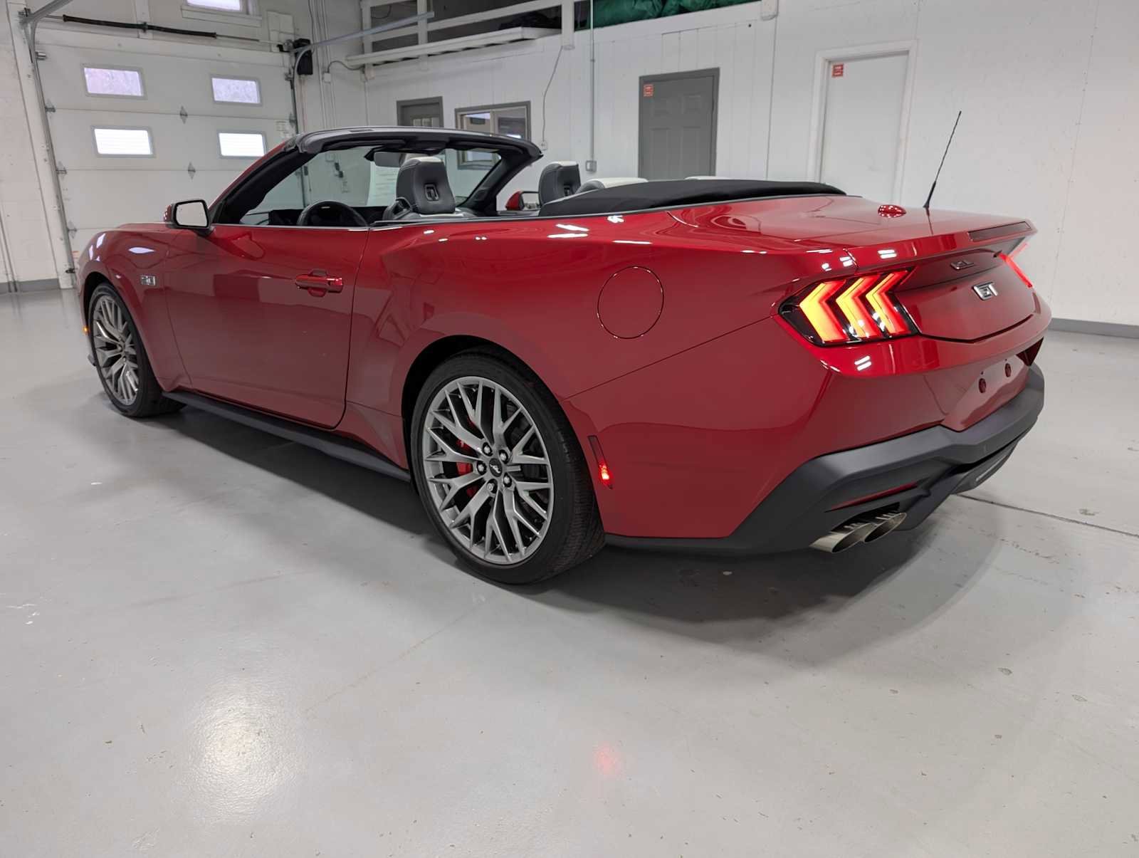 Used 2024 Ford Mustang GT Premium image 11