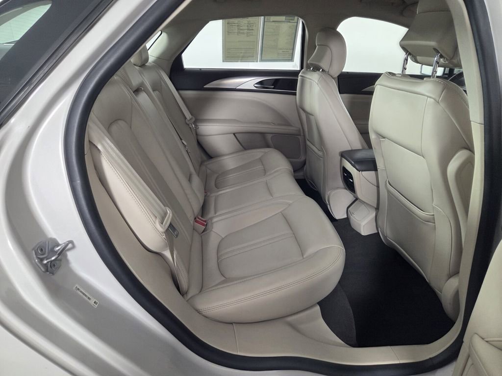 Used 2019 Lincoln MKZ Premiere image 29