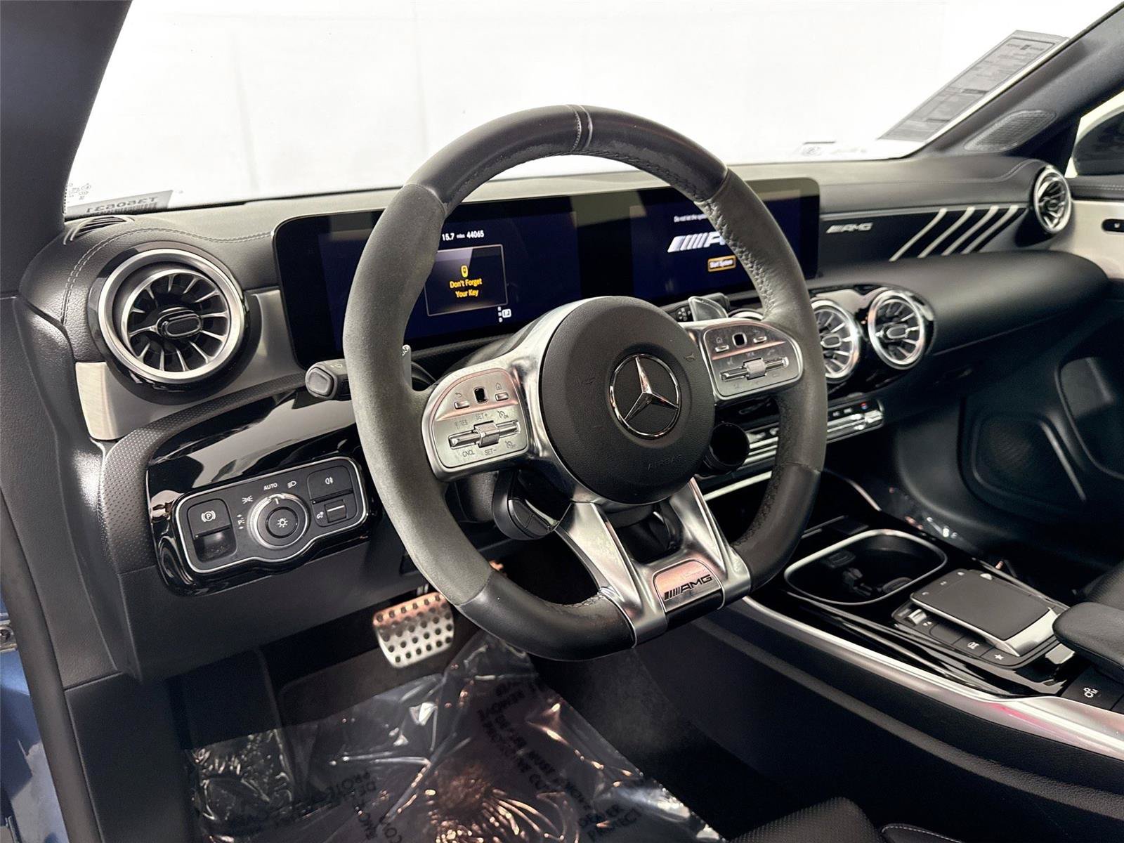Used 2023 Mercedes-Benz CLA 45 AMG 4MATIC image 4