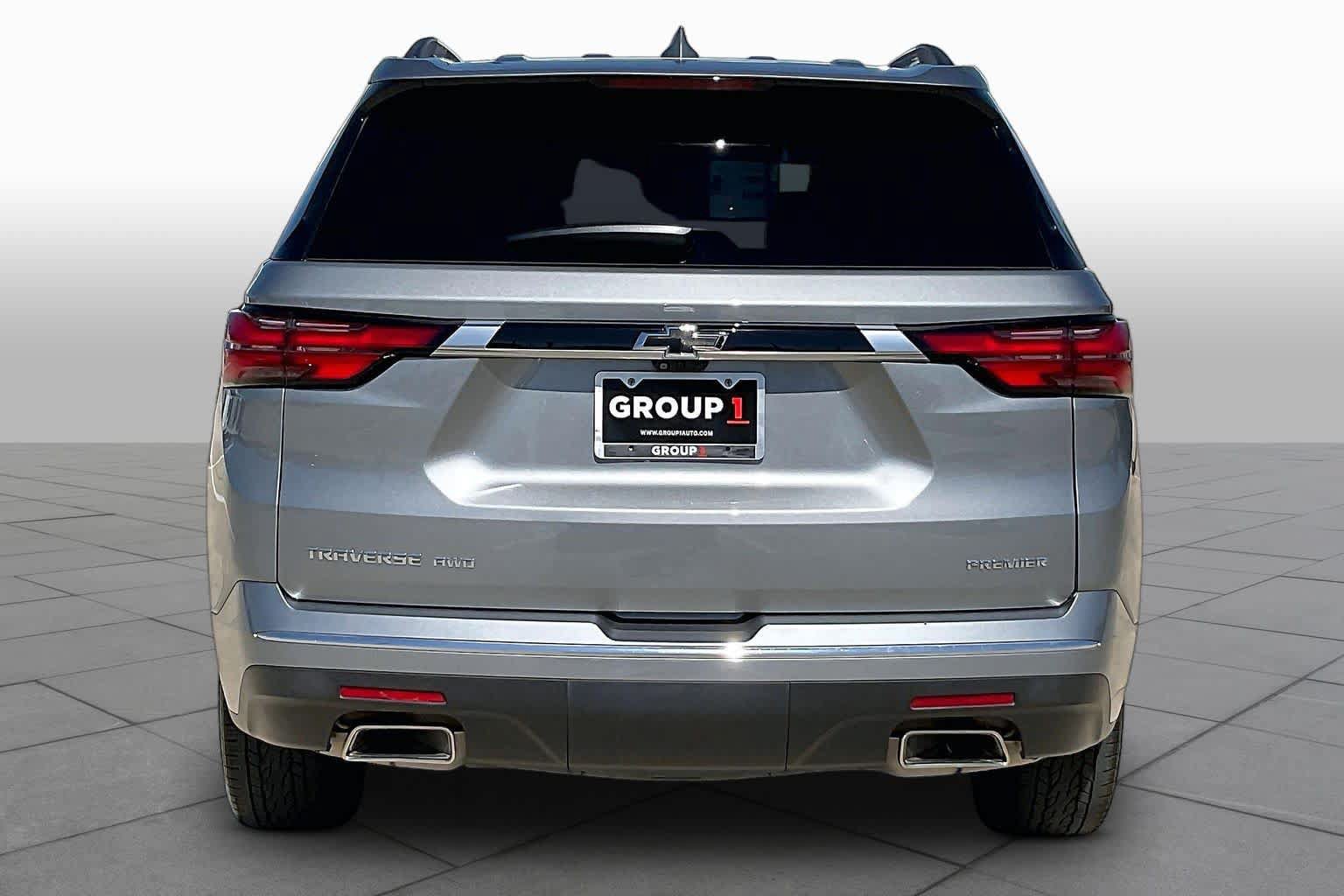 Used 2023 Chevrolet Traverse Premier AWD/4WD image 5