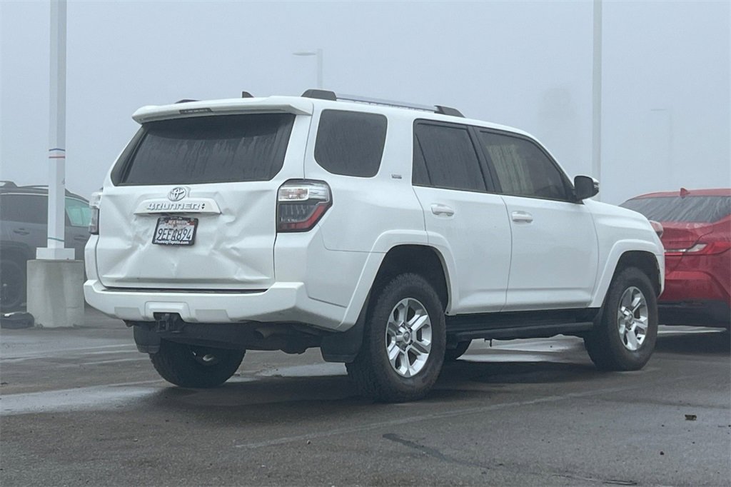 Used 2023 Toyota 4Runner SR5 Premium image 3