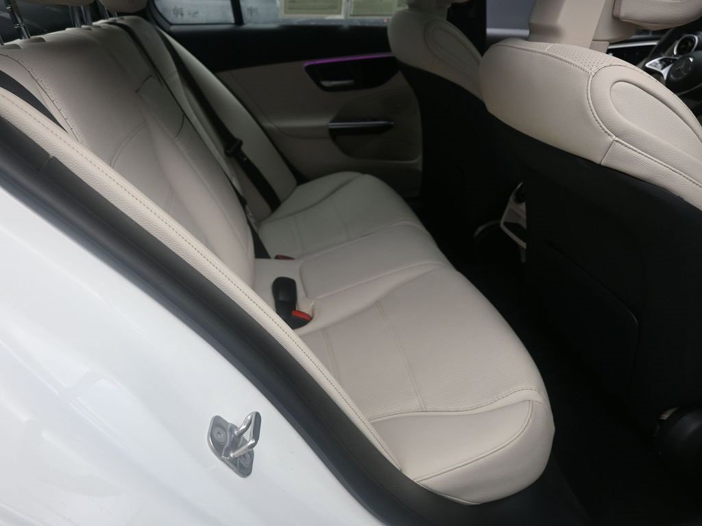 Used 2024 Mercedes-Benz C 300 Sedan image 28