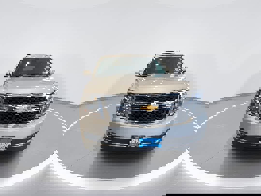 Used 2016 Chevrolet Tahoe LT w/ Luxury Package image 3