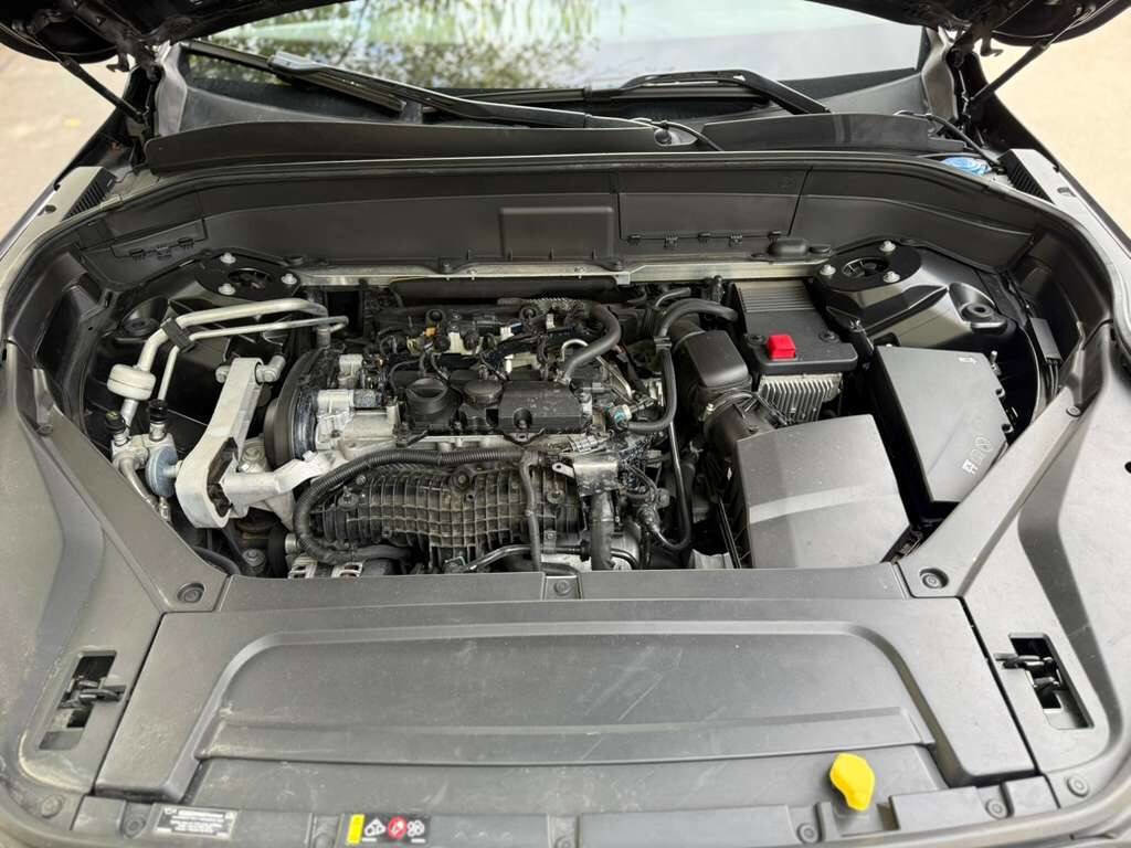 Used 2017 Volvo XC90 T6 Momentum w/ Vision Package image 24