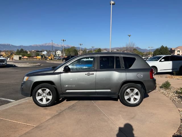 Used 2012 Jeep Compass Sport AWD/4WD image 4