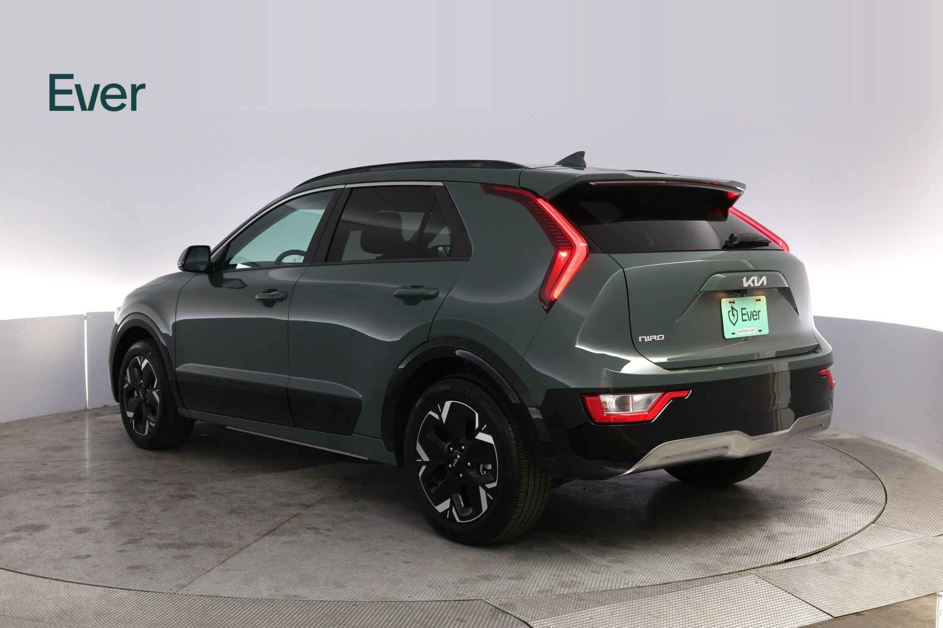 Used 2025 Kia Niro Wind w/ Wind Preserve Package FWD image 17
