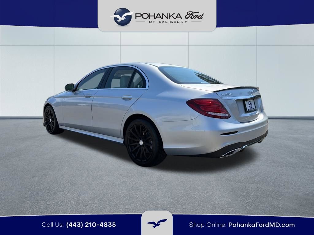 Used 2020 Mercedes-Benz E 350 4MATIC Sedan image 5