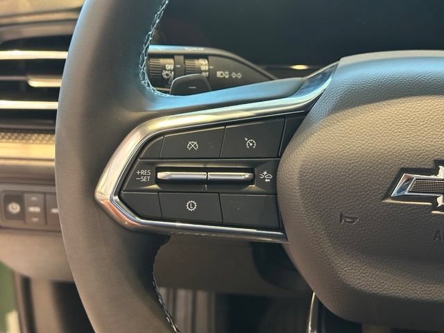 New 2027 Chevrolet Traverse LT w/ Midnight/Sport Edition AWD/4WD image 14