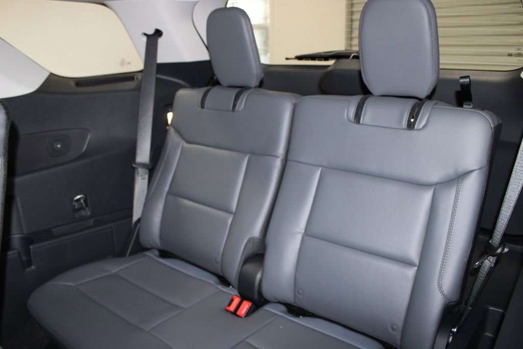 New 2026 Ford Explorer Active w/ Active Comfort Package image 25