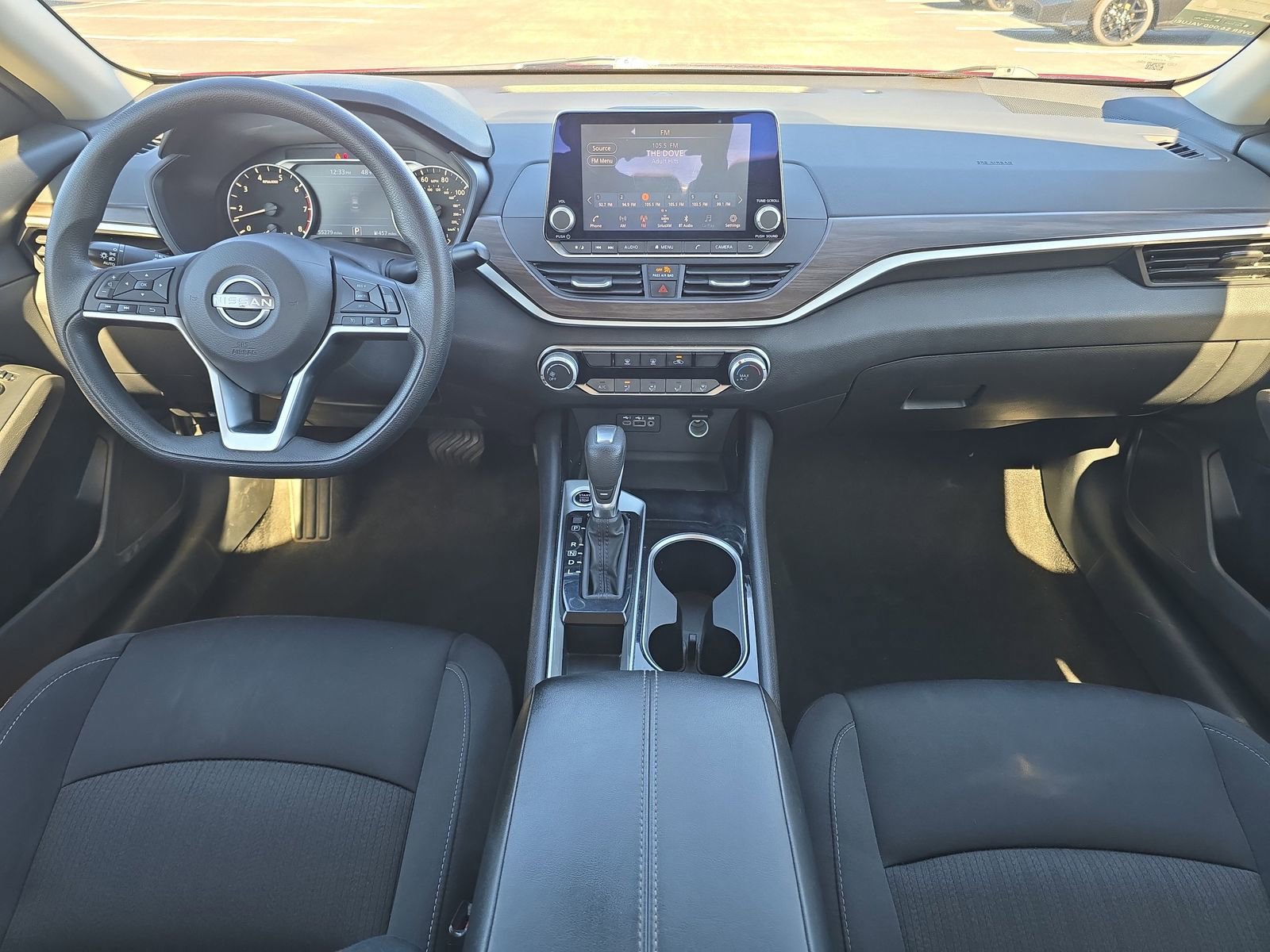 Used 2024 Nissan Altima 2.5 SV image 9