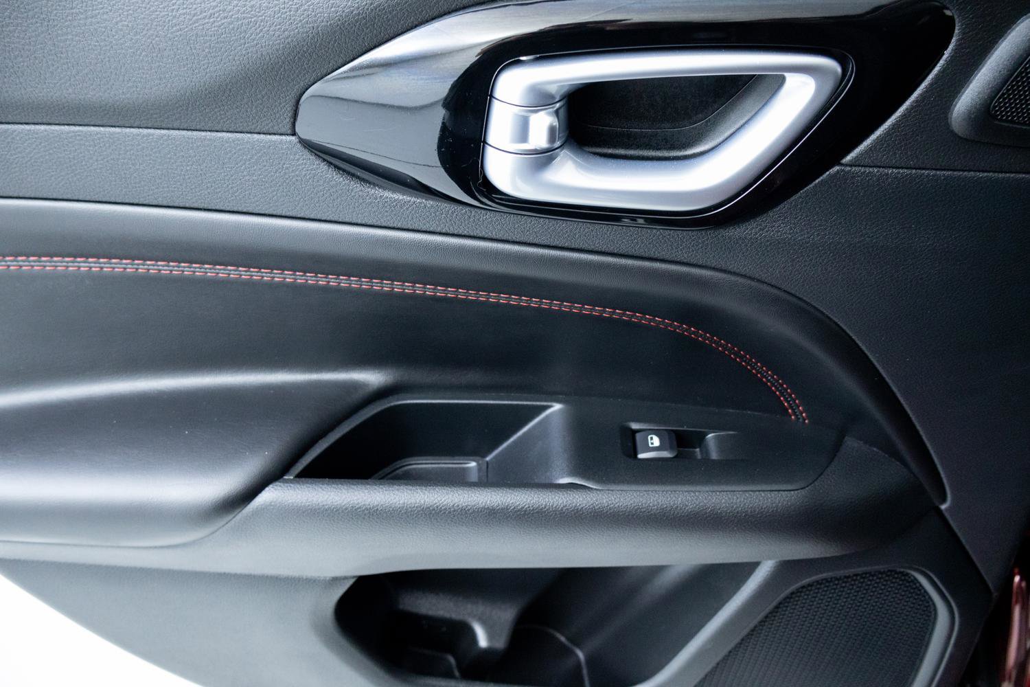 Used 2022 Jeep Compass Trailhawk w/ Sun and Sound Group image 29