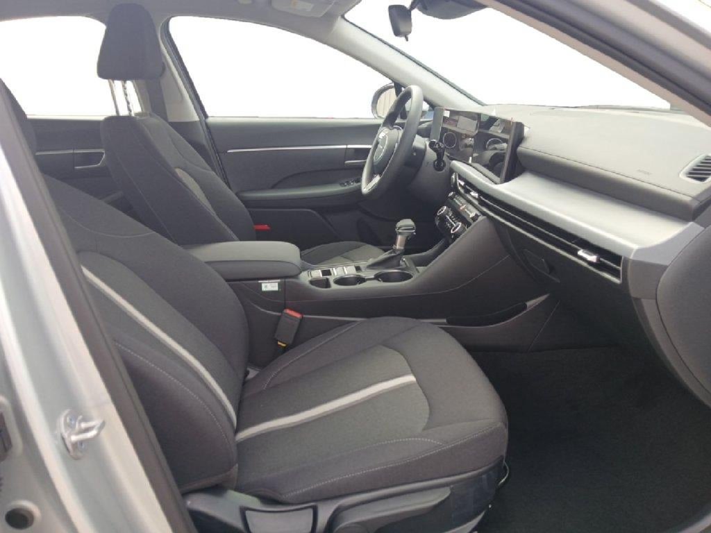 New 2026 Hyundai Sonata SE FWD image 15