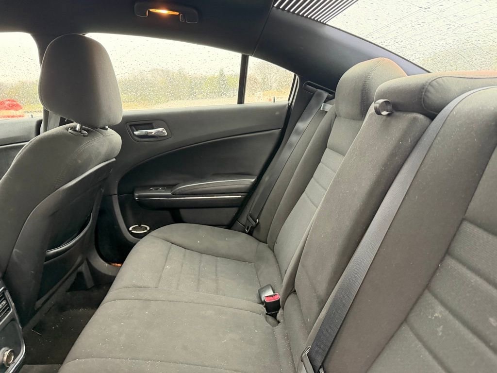 Used 2014 Dodge Charger SE RWD image 8