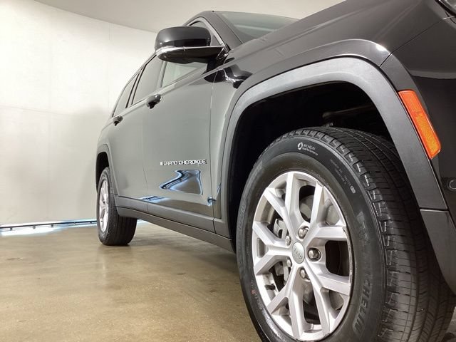 Used 2022 Jeep Grand Cherokee L Limited w/ Luxury Tech Group II AWD/4WD image 6