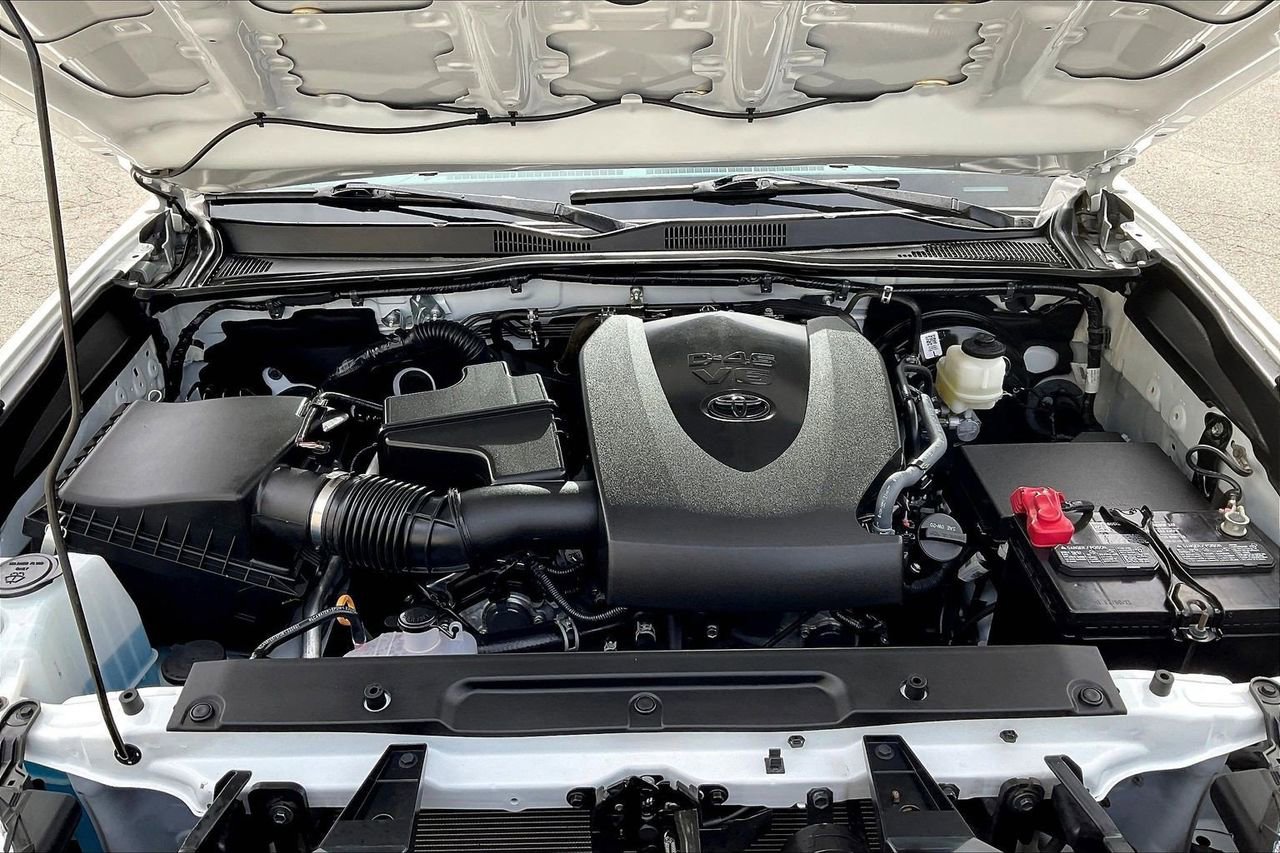 Used 2023 Toyota Tacoma SR5 RWD image 36